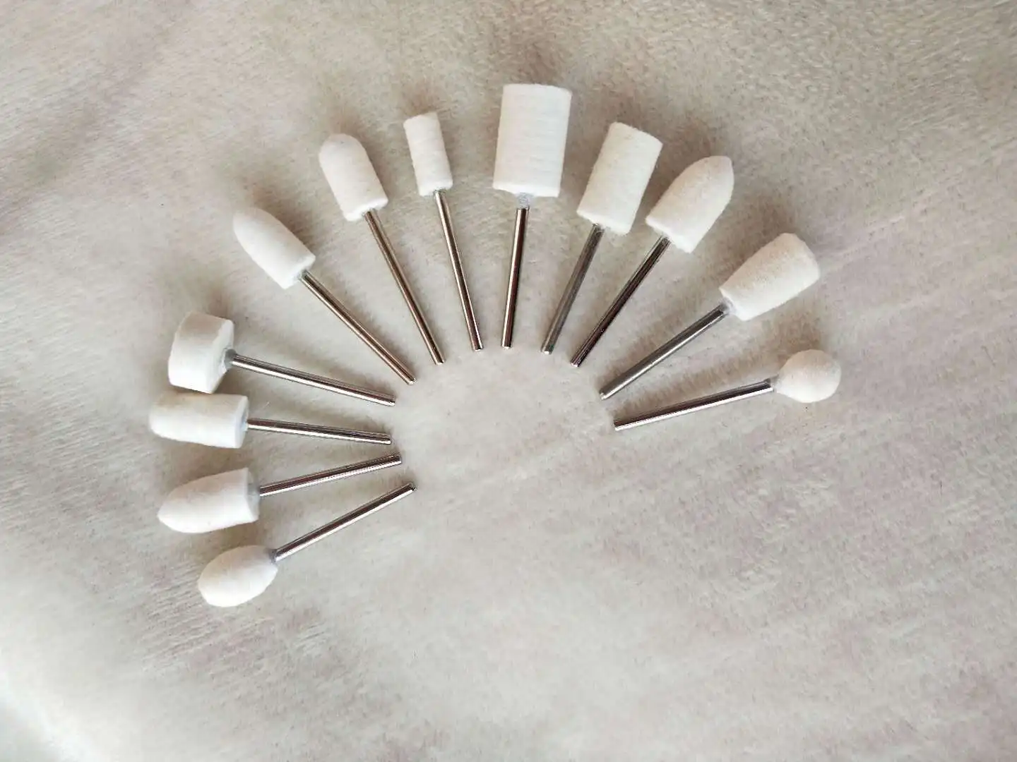 10689325181_1988451704