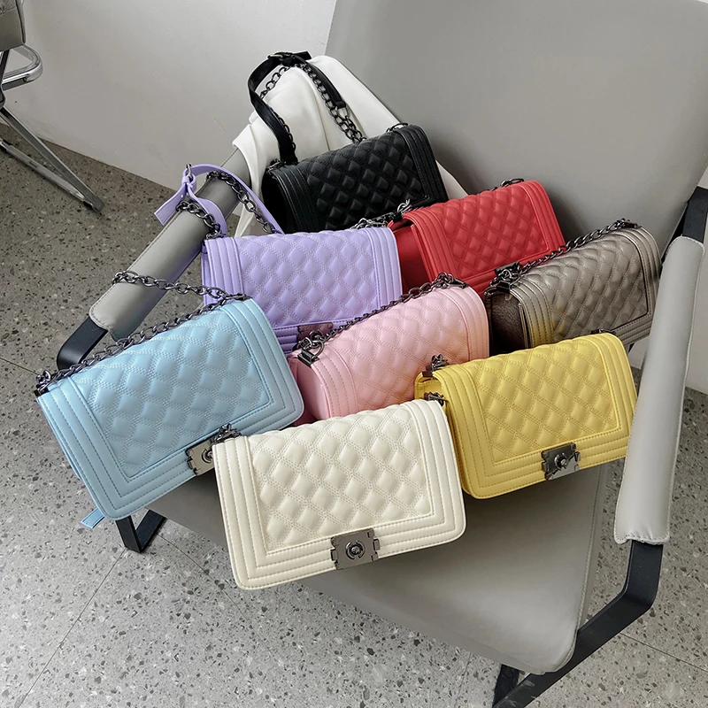 

Latest Wholesale Crossbody Bags Women Hand Bag with Chain Design, Colored