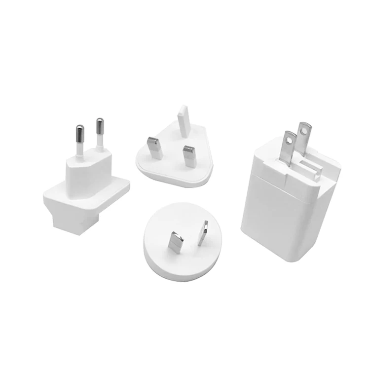 

2021 Amazon hot selling product interchangeable plugs dual ports 20W PD Tablet Universal wall charger, Customized color