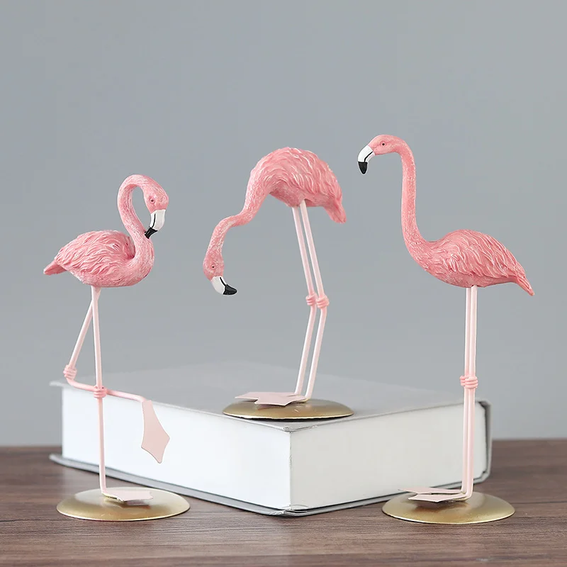 

Nordic Living Room Desktop Stand Resin Ornaments Yard Flamingo Garden Decoration Wire Animals