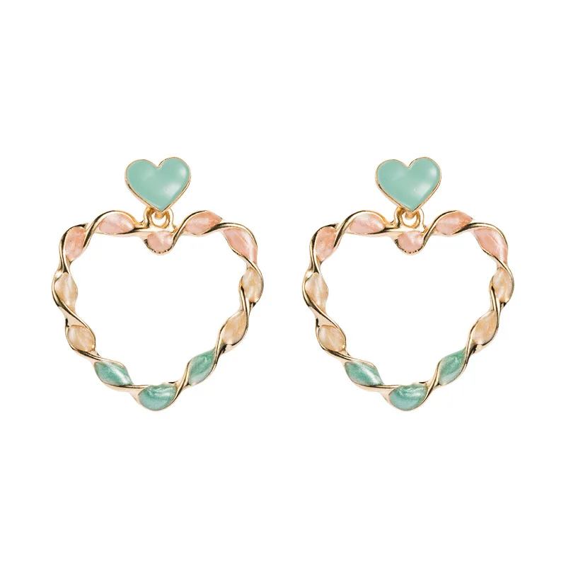 

European, American and Korean fashion new versatile long pearl earrings