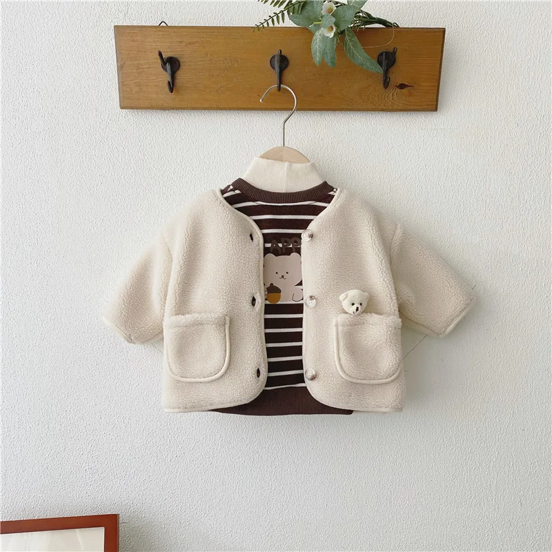 

Q2-baby Designer Kids Quality Unisex Baby Girls Wholesale Winter Embroidery Bear Baby Lamb Wool Jackets Coats