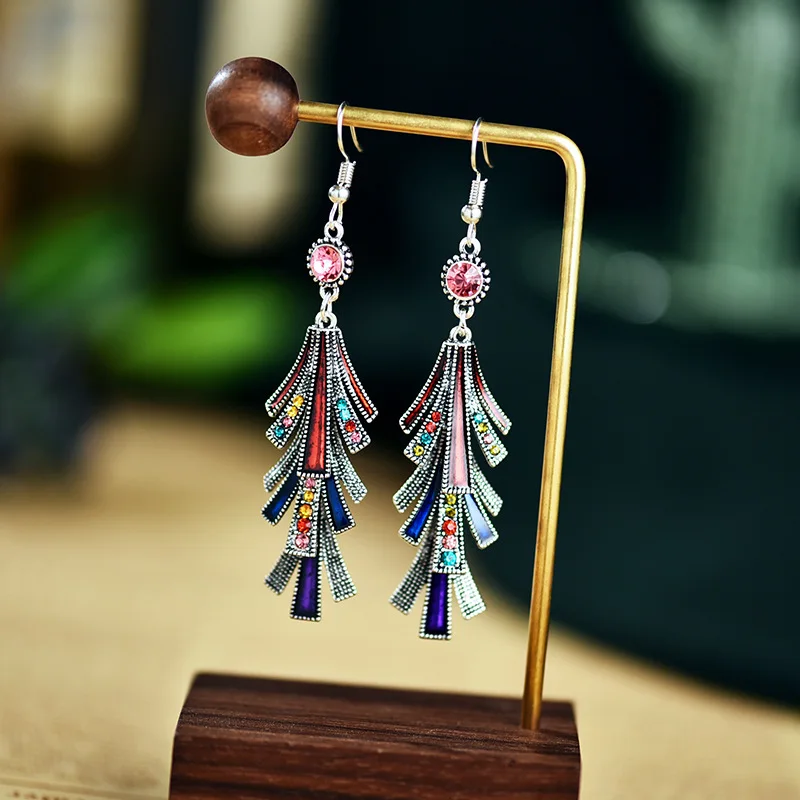 

Drop shipping 2021 american popular women retro Chinese style long alloy tassel dripping earrings charms, Picture shows