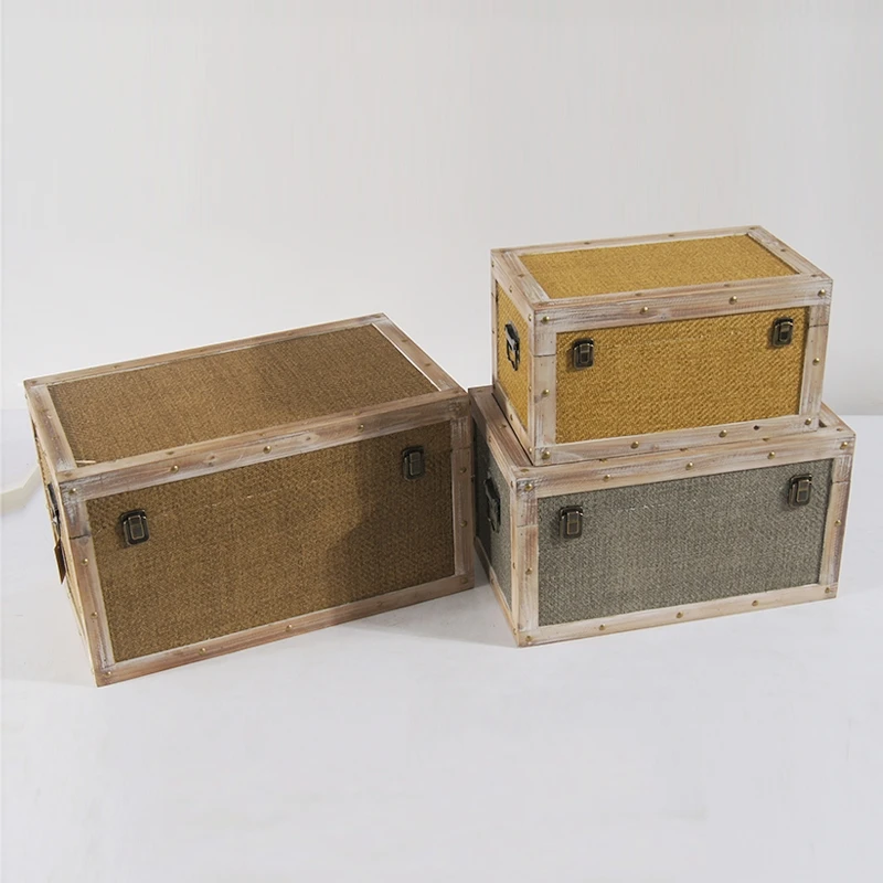 

Decorative Wooden Chests and Trunks at Wholesale Price