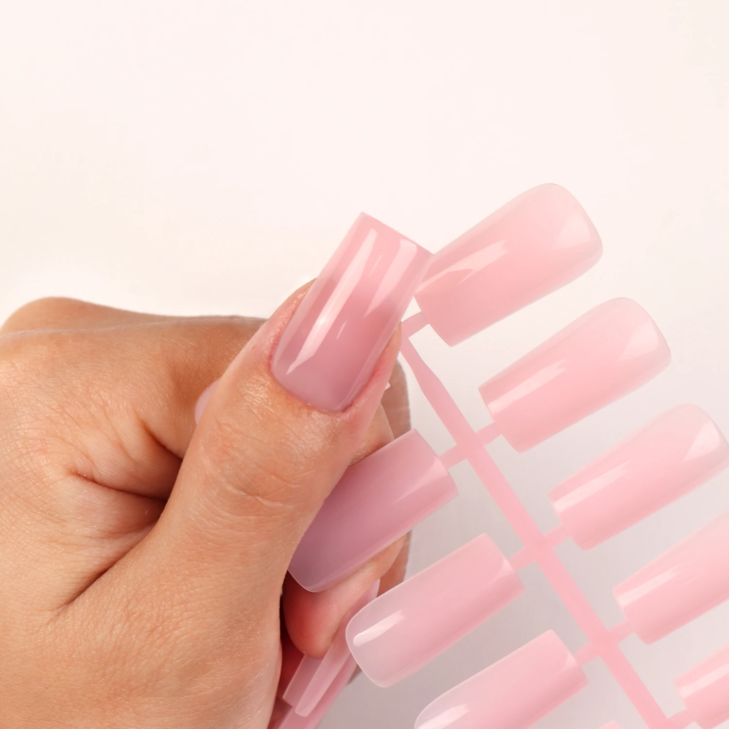 

Custom Wholesale 150pcs Soft Gel X Tips Nails Press On Nude Long Square Fake Handmade Jelly Tips Nail Salon Supplier