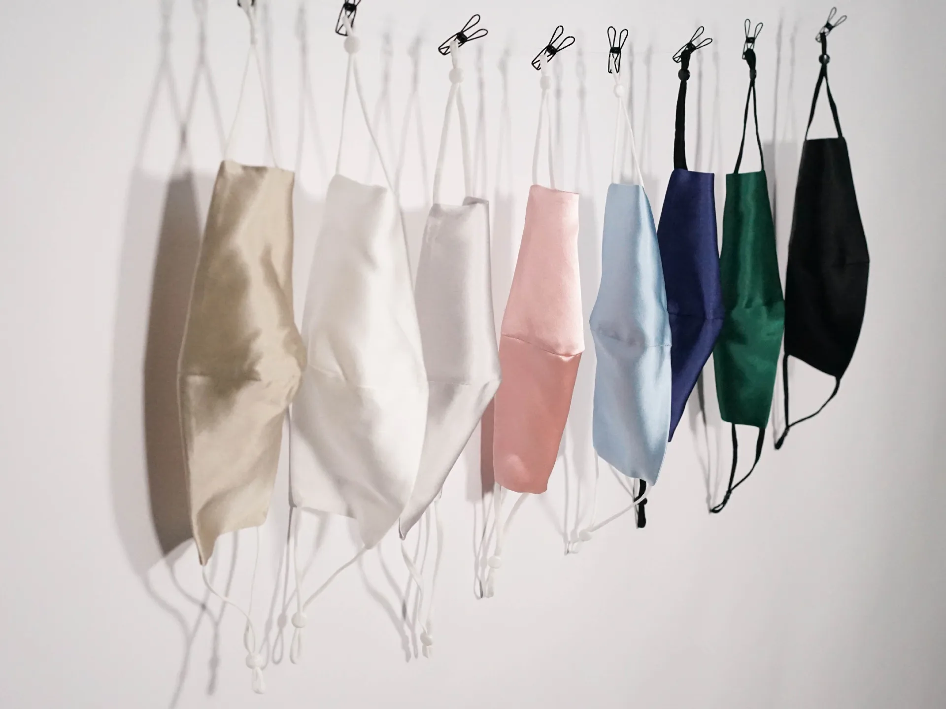 High Quality Summer Breathable Wholesale  8 Colors Women 100% Silk Masks