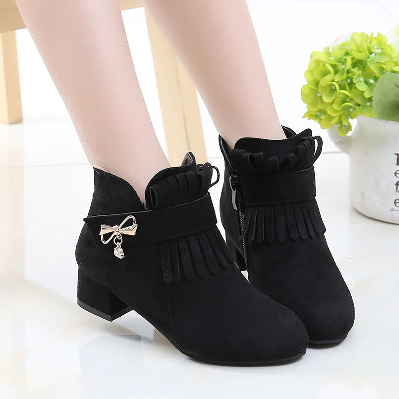 

New product launched, soft and delicate material with sweet butterfly design warm female Martin boots