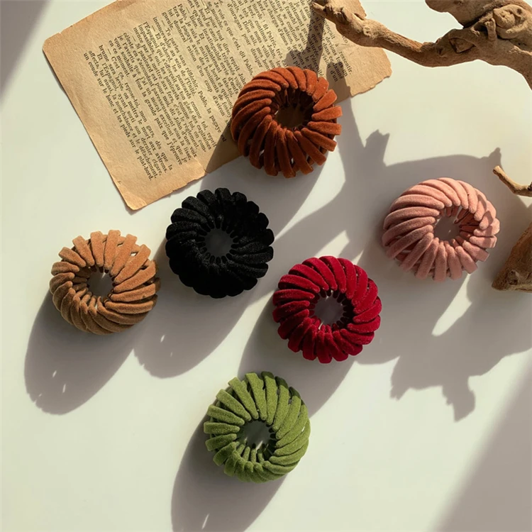 

European And American Bird Nest Hair Ties Bright Color Hair Ponytail Buckle Bear Hair Tie For Woman