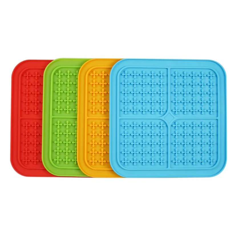

Silicone Dog Feeder Lick Mat Cat Feeder Licking Pad For Dogs Cats Bath Buddy Slow Food Sucker Lick Pad Pet Supplies