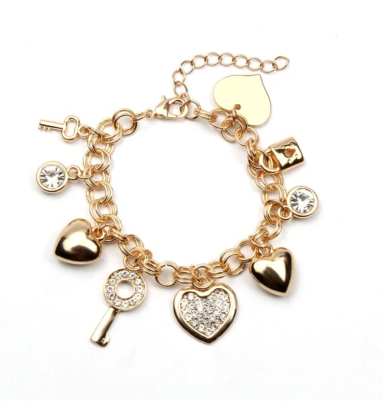 

High Quality Heart Crystal Charm bangles Bracelets Gold Plated Beetle Key Pendant Heart Bracelet for Women, Customized color