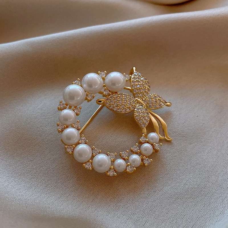 

Elegant Butterfly Rhinestone Brooch Pin Crystal Butterfly Simulated Pearl Fashion Brooches Flower Crown Brooch Gift, Picture shows