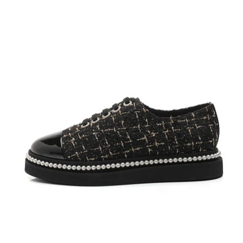 

2021 Women Summer Lace-Up Fabric Upper Pearl Decorated Ladies Design Flat Casual Shoes, Black or can be customized