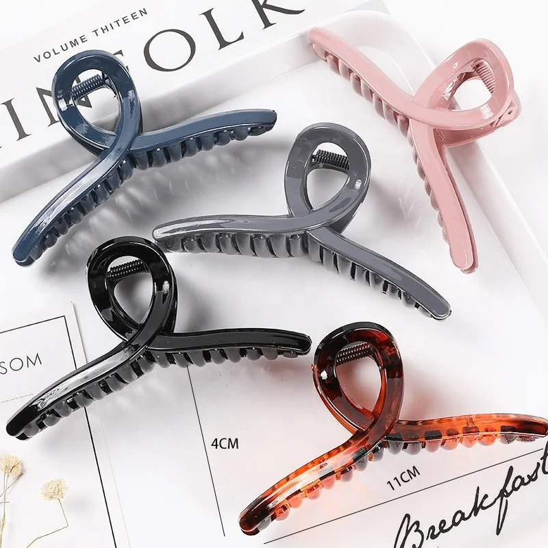 

Hot Sale Large Size Amber Lucency Claw Clips Fashion Hair Accessories Matte Hollow Out Intersect Plastic Hair Claws For Women