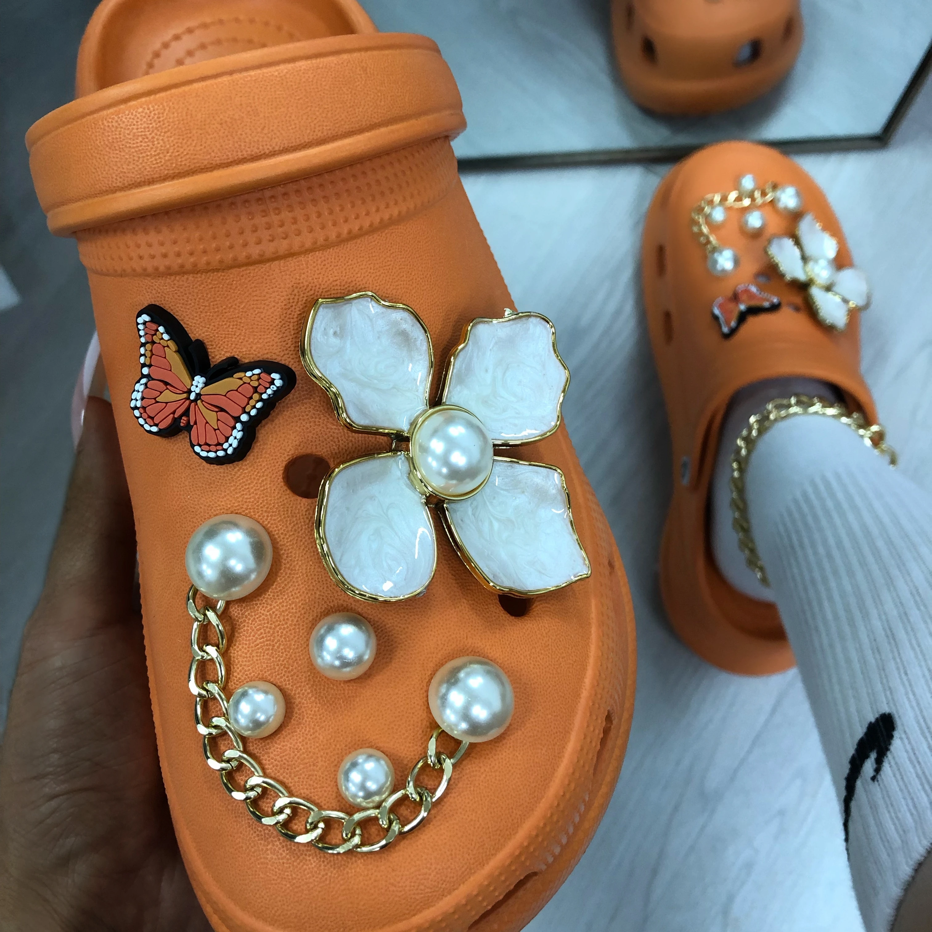 

clogs shoes butterfly pearl wedge platform sandals designer eva heeled hollow clogs women beach sandal ladies clogs & mules, Picture color