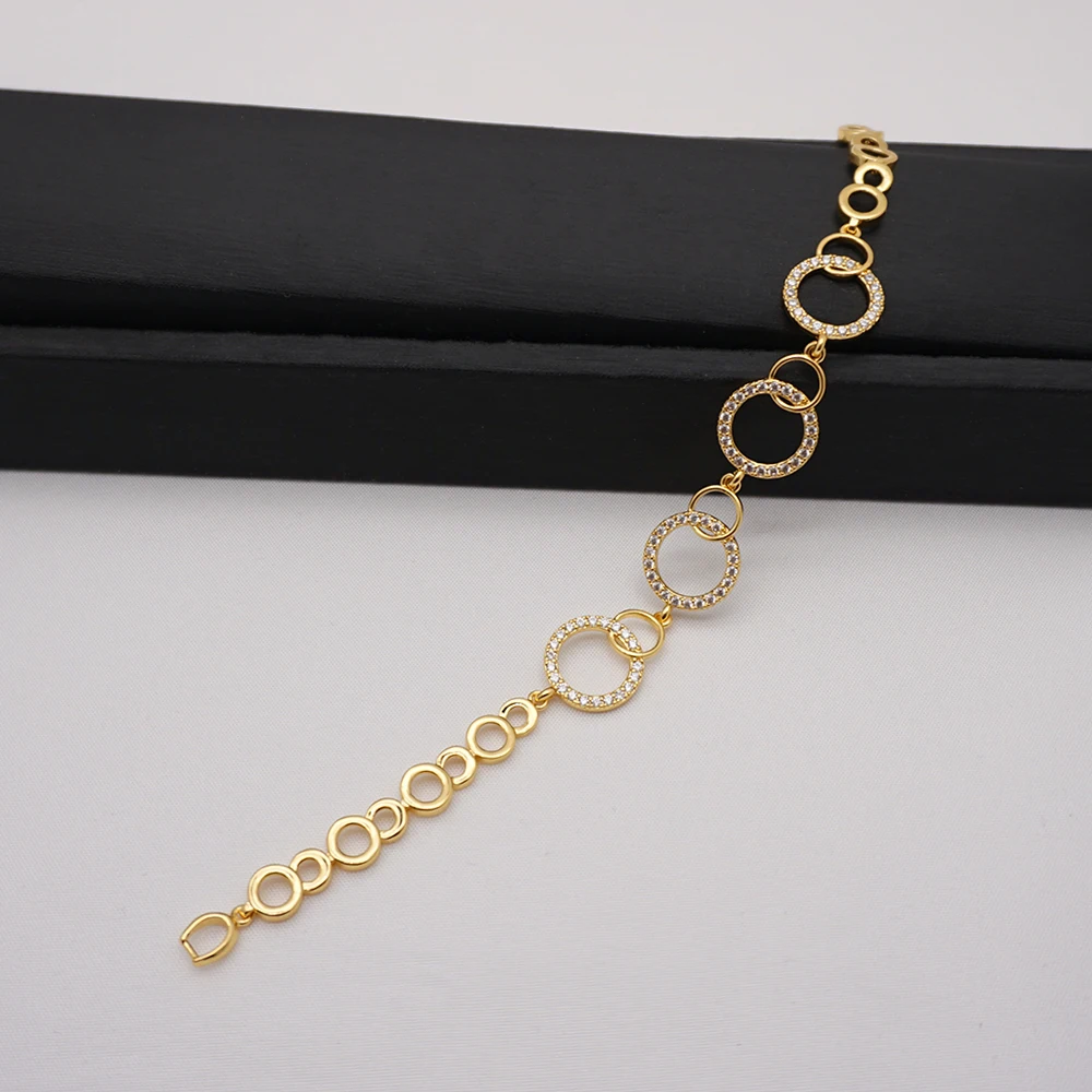 

beautiful latest design 18k gold bracelet, gold plated fashion women charm bracelet for 2020 S23