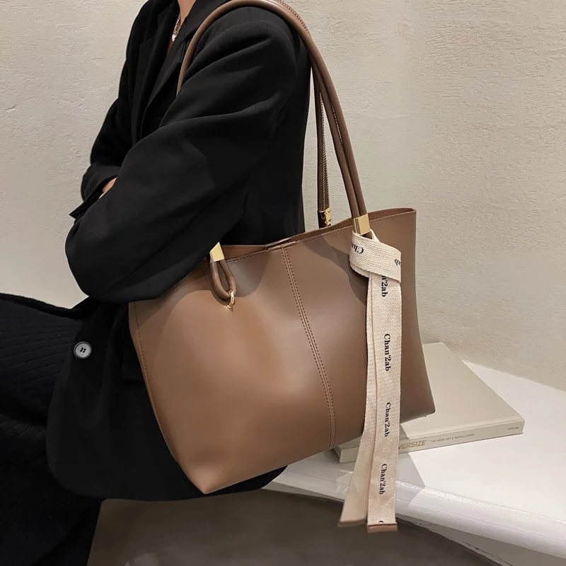 

Hot sale retro tote bag women fashion portable messenger shoulder bag genuine leather handbags for women, 3 colors
