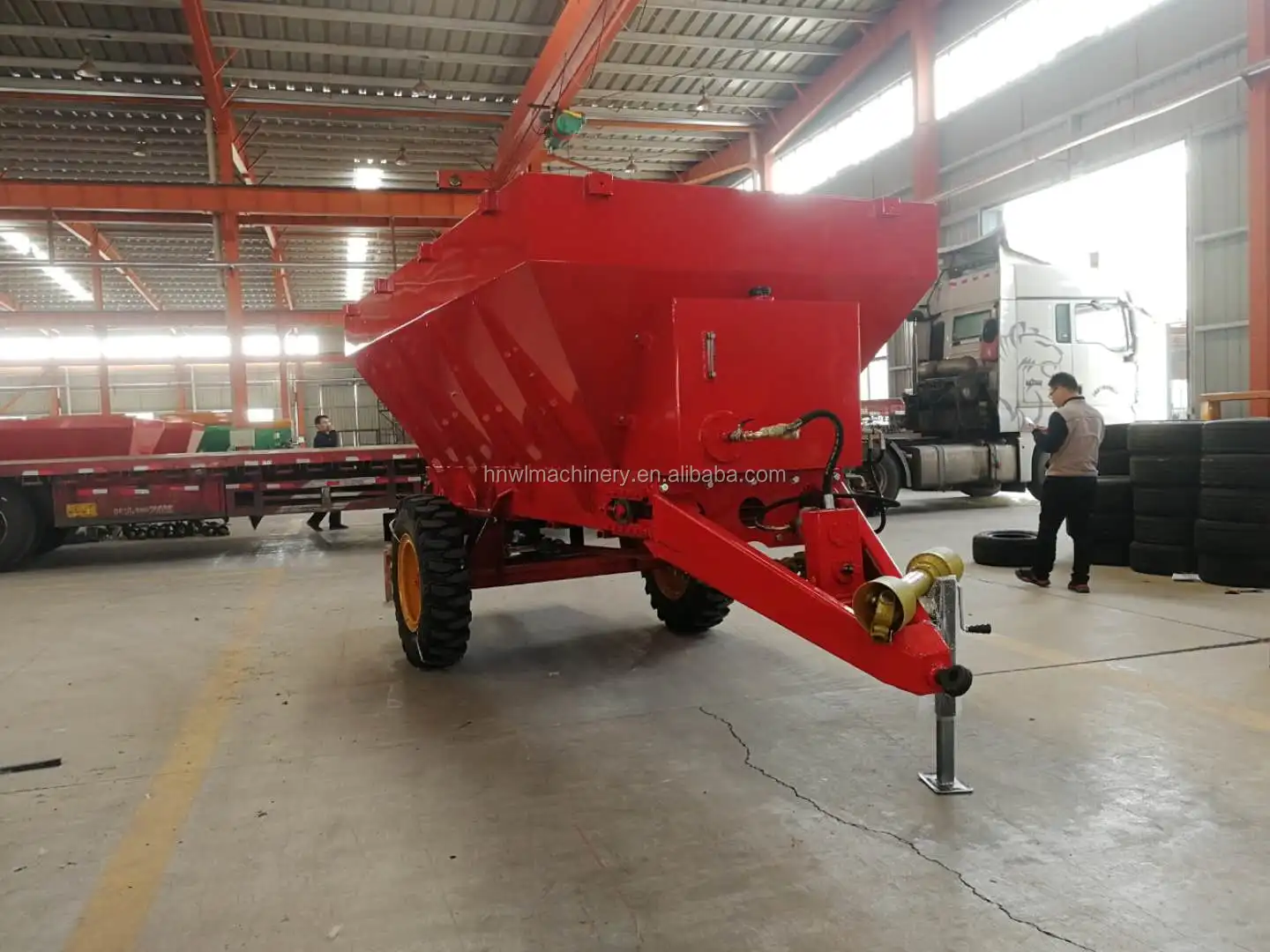 Truck Fertilizer Spreader Farm Tractor Mounted Small Cow Manure