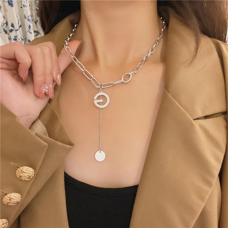 

Simple letter pendant high-end sense of long necklace female cold wind personality decorative chain fashion all-match sweater ch