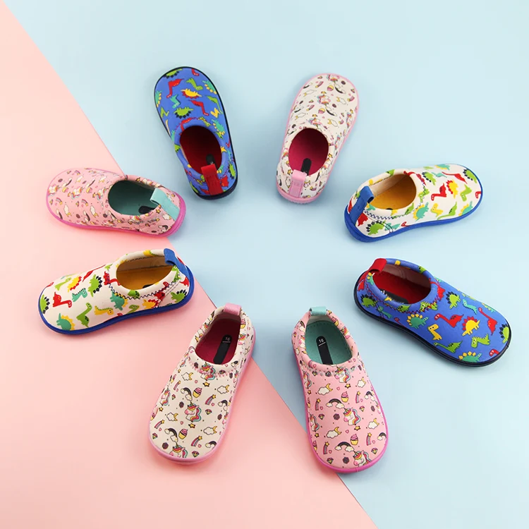 

Cartoon Latest Style Lovely Children's Casual Shoes Children Boots Kids Shoes