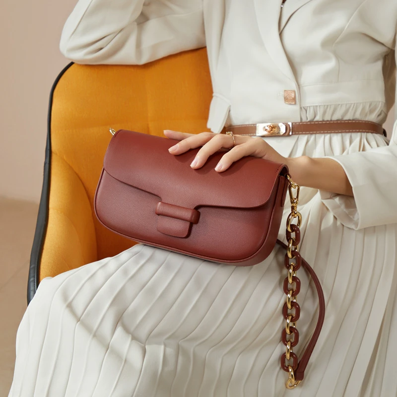 

2024 Custom Logo Wholesale New Design Luxury Genuine Leather Small Shoulder Crossbody Bags Women Purses And Handbags