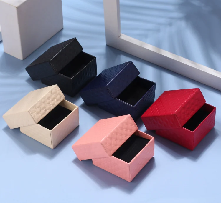 

RINNTIN BZH06 Luxury Custom Logo Women Gift Packaging Diamond Cut Paper Jewelry Boxes, Customized color