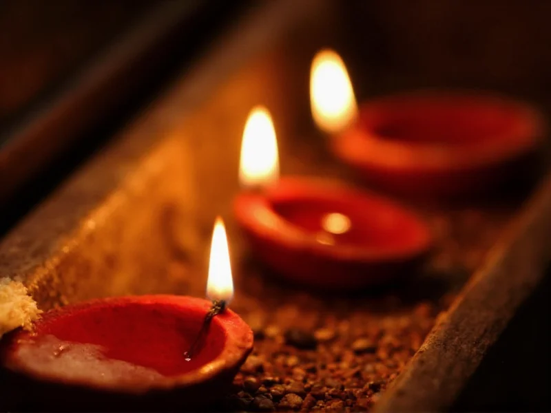 diyas for diwali