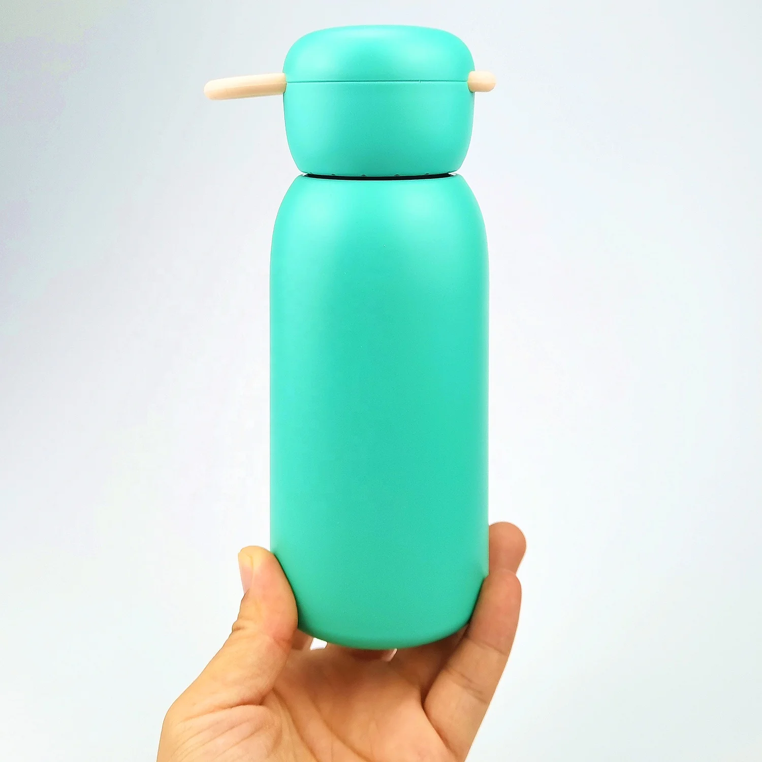 

Amazon Best selling Insulated Cute designs Stainless Steel Water Bottle Thermos Vacuum Flask Water Bottle with Carabiner, Customized color