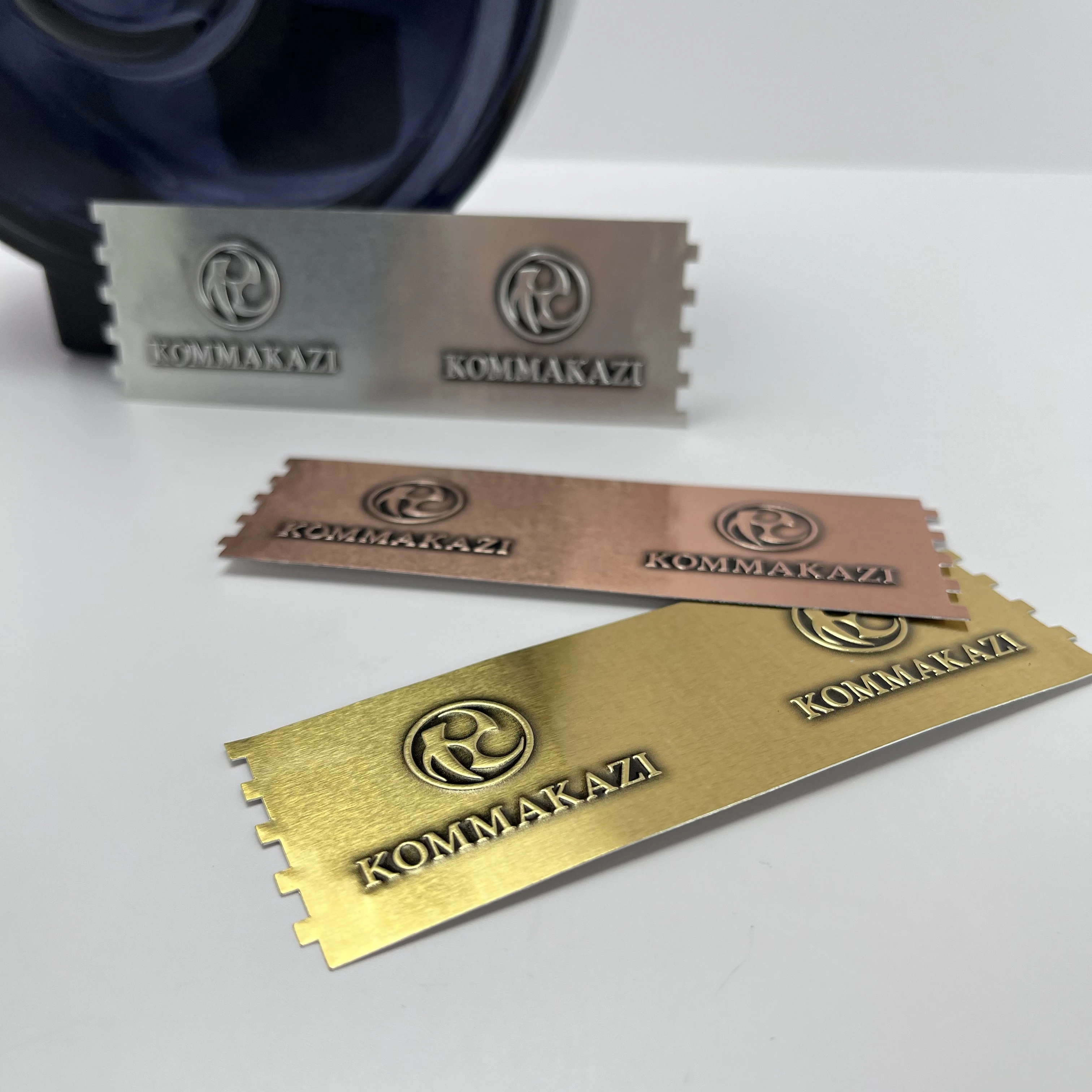 Specific Produce Embossed Debossed Metal Perfume Package Brand Label Trademark Logo Sticker For Bottle