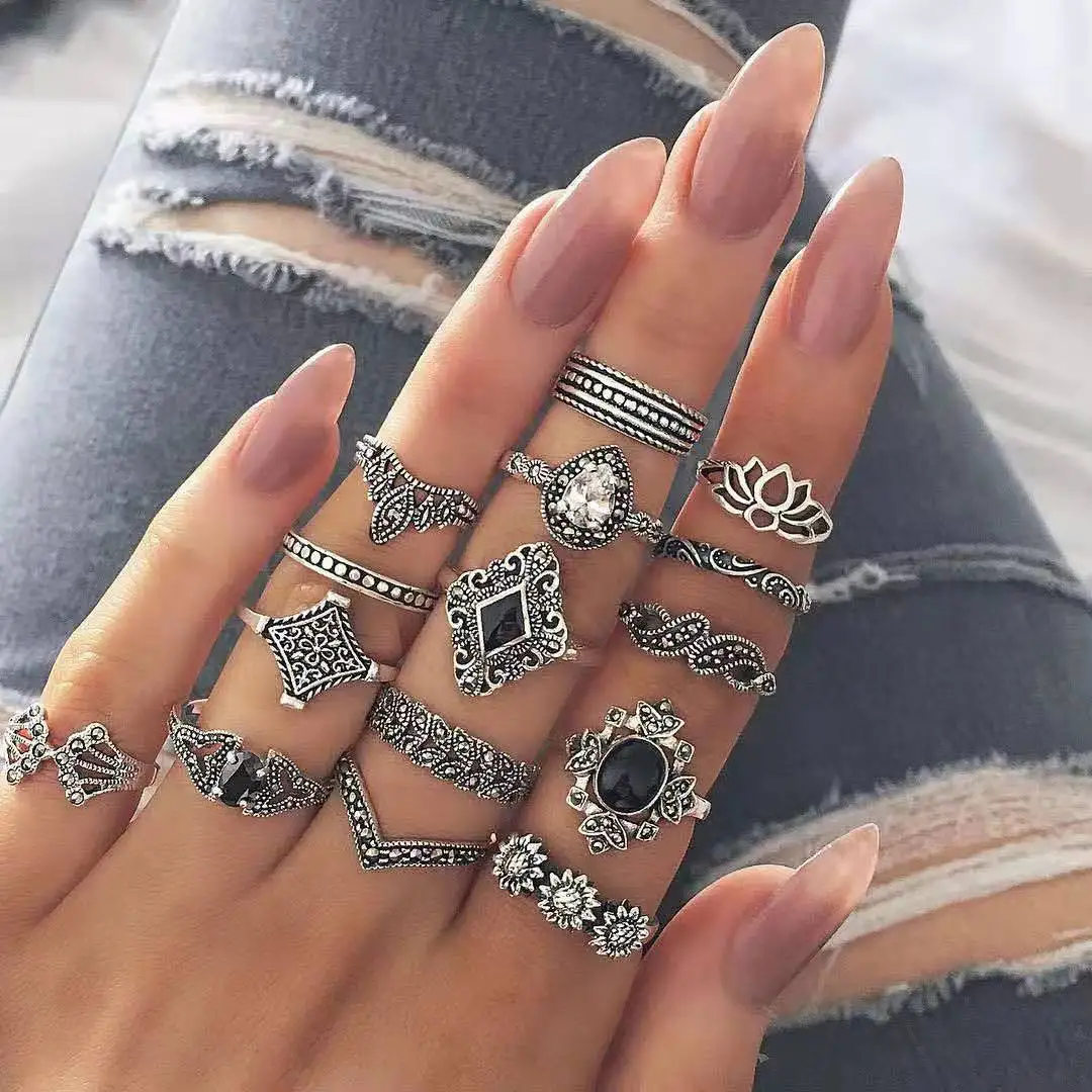 

Wholesale 15 Pcs/set Vintage Silver Knuckle Ring Jewelry Bohemian Hollow Geometric Black Gemstone Stackable Finger Rings Set, Silver, gold