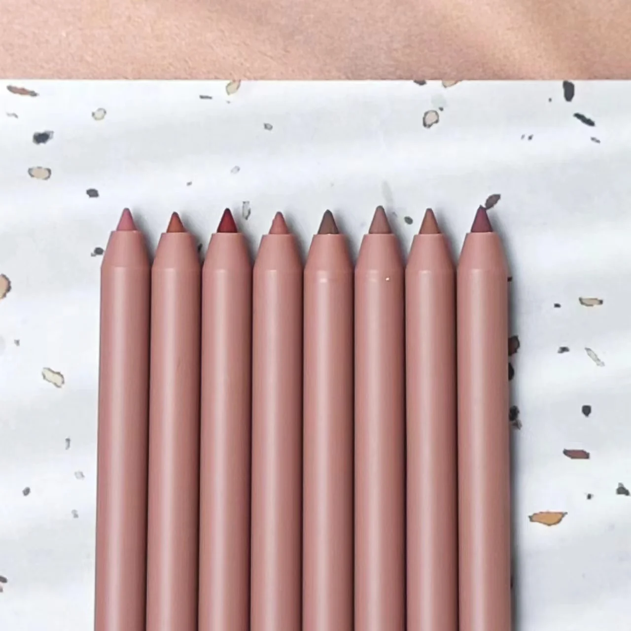 

NEW Lipliner OEM Wholesale Lipliner Pencil Custom Your Brand mutil- Color Cruelty Free Vegan Lipliner Pen Lip Makeup