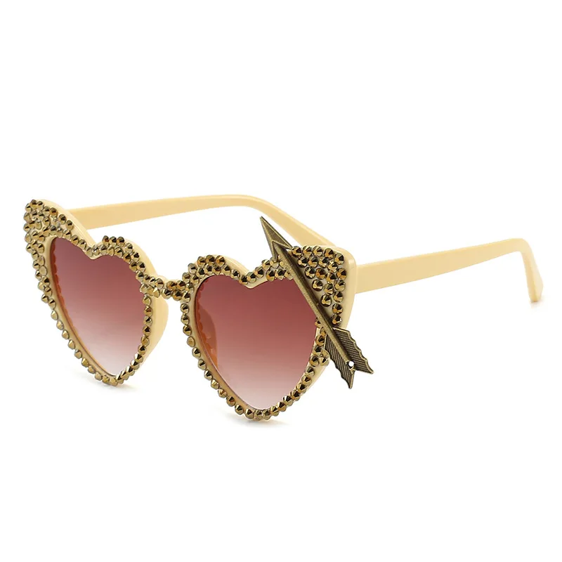

2021 Party Personality Rhinestone Sun Glasses Love Heart Shaped Sunglasses Women Bling With Arrow