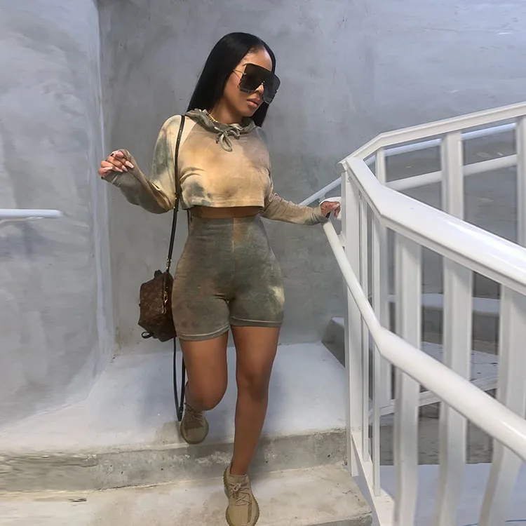 

Ladies Long Sleeve Casual Wear Crop Top Short Sets For Woman Two Piece Hoodie Short Set Women Clothing, Picture shows