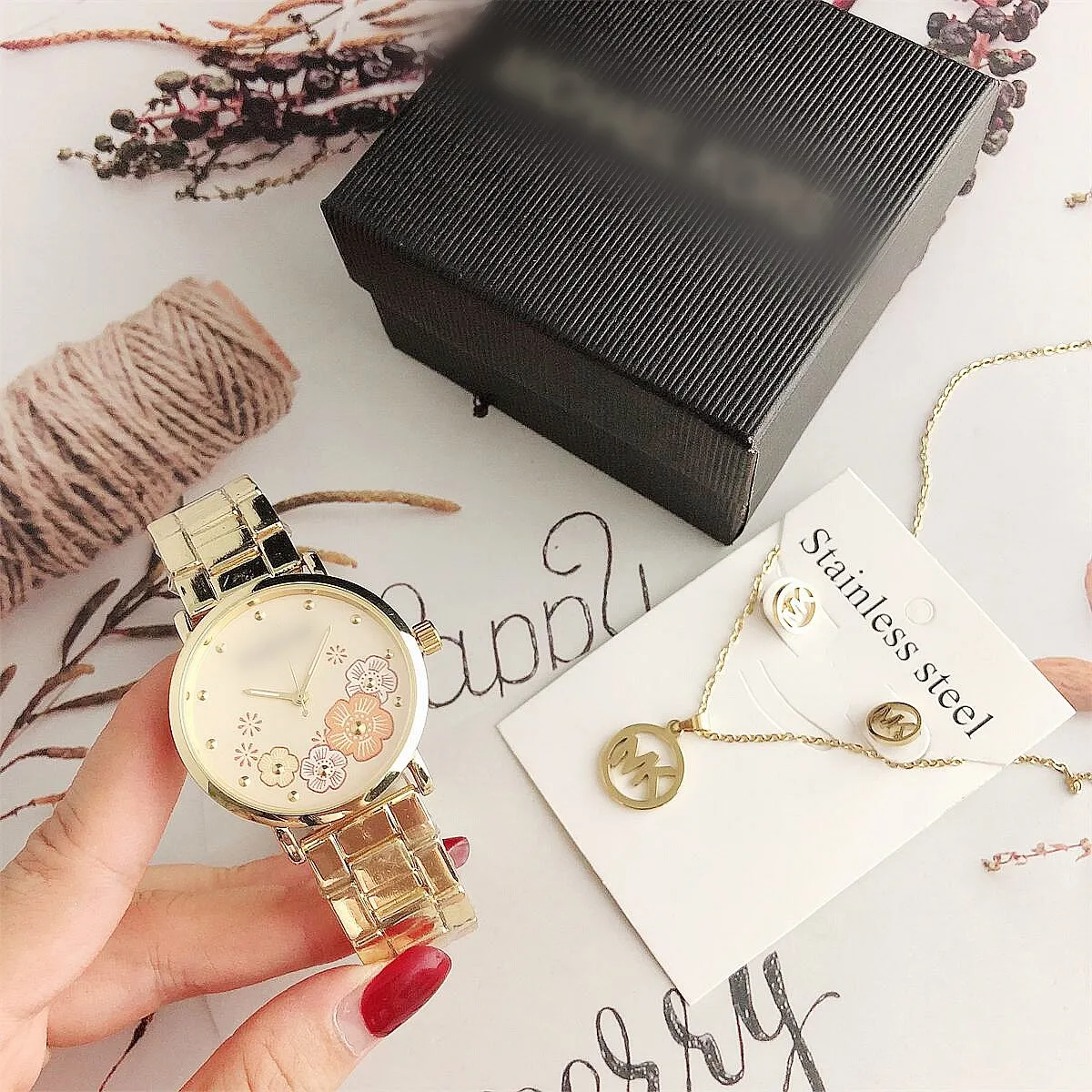 

Luxury Famous Brand Chronograph Feature Men Quartz Watches Waterproof Casual Flower Wrist Watches set with jewelry for women, Black