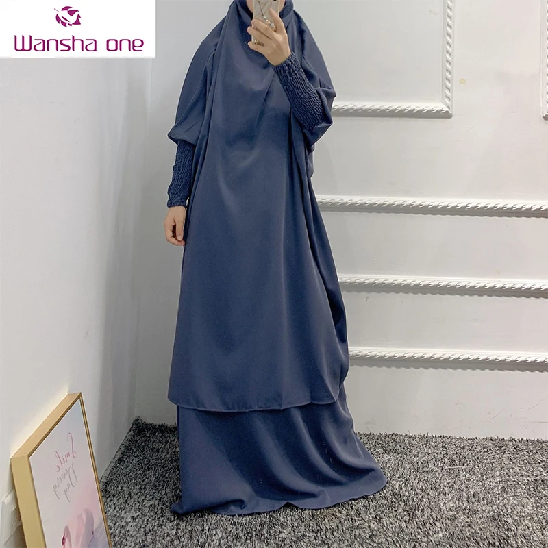 

islamic item dubai new muslim clothing abaya woman dress two piece mukena vietnam indonesia telekung prayer womens robes, Photo shown