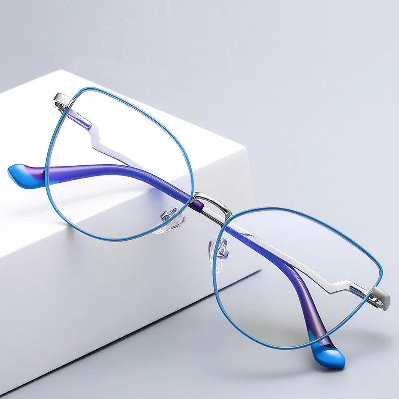 

2022 New Trending Spring Metal Hinge Glasses Frame Eyeglass Blue Frame Cat Eye Anti Blue Light Candy Color Optical Frame