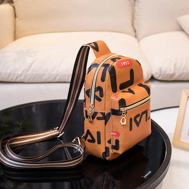 

2021 new style waterproof men bodycross bag fashion chest bag for women