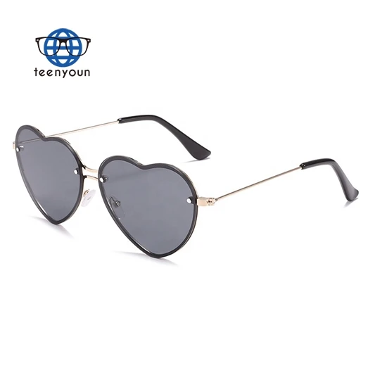 

Teenyoun Hot Wholesale Fashion Shades Metal Vintage Heart Sunglasses 2023 New Women Love Rimless Clear Ocean Lenses Sun Glasses