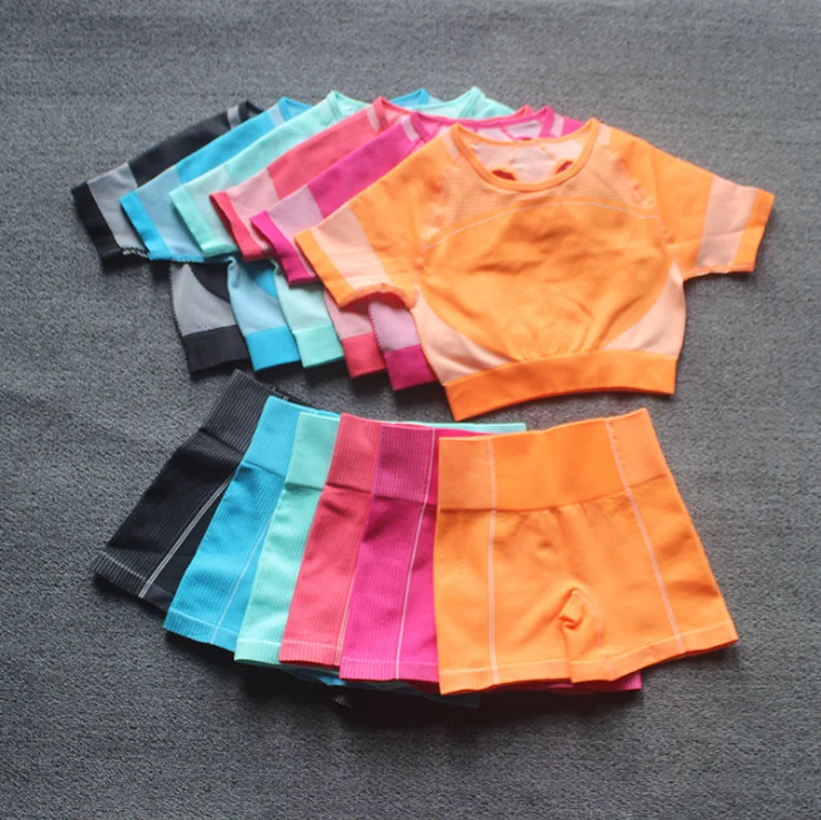 

Yoga Seamless Sports Bra Set Fitness Pants Yoga Set Sports Running Shorts for Women