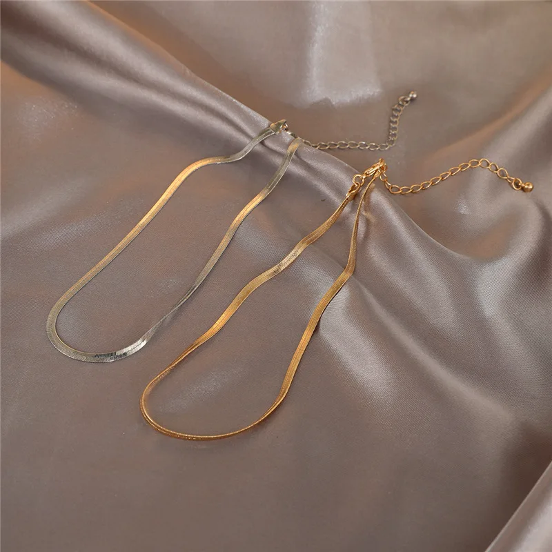

Luxury Titanium Steel Golden Snake Bone Necklace Unique Design Love Pendant Fine Clavicle Chain Necklace, Mixed color