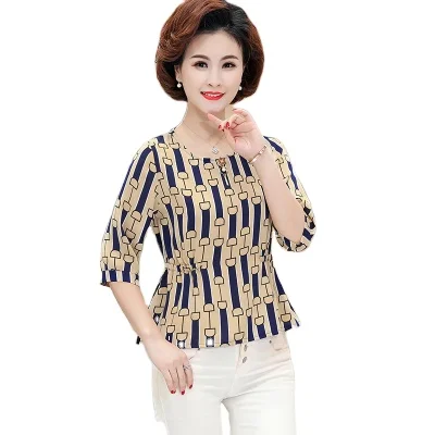 

Middle-aged and elderly women's new summer 2021 slimming cover belly large size short three-quarter sleeve T-shirt