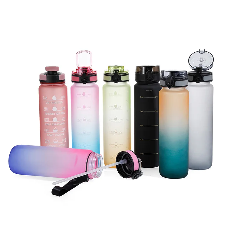 

2021 32 oz BPA Free Tritan Logo Cool Blank Water Bottle Bulk with custom logo Sports With Straw Lid Eco-Friendly, Customized color