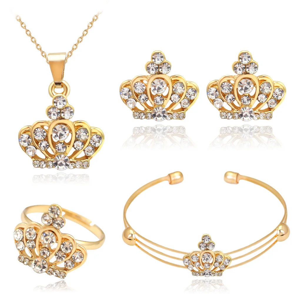 

2021 New Fashion Atmosphere Crown Full Diamond Necklace Set Necklace Earrings Ring Bracelet Four-Piece Set, Picture shows