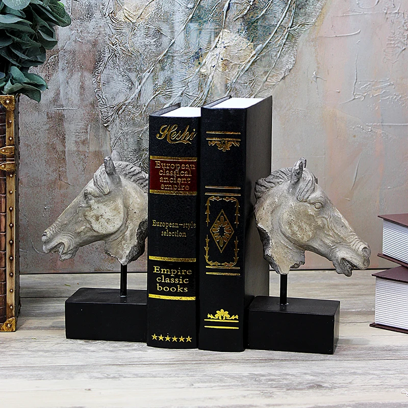 Wholesales Handmade Antique Resin Horse Type Bookend Holder For Table Collection supplier