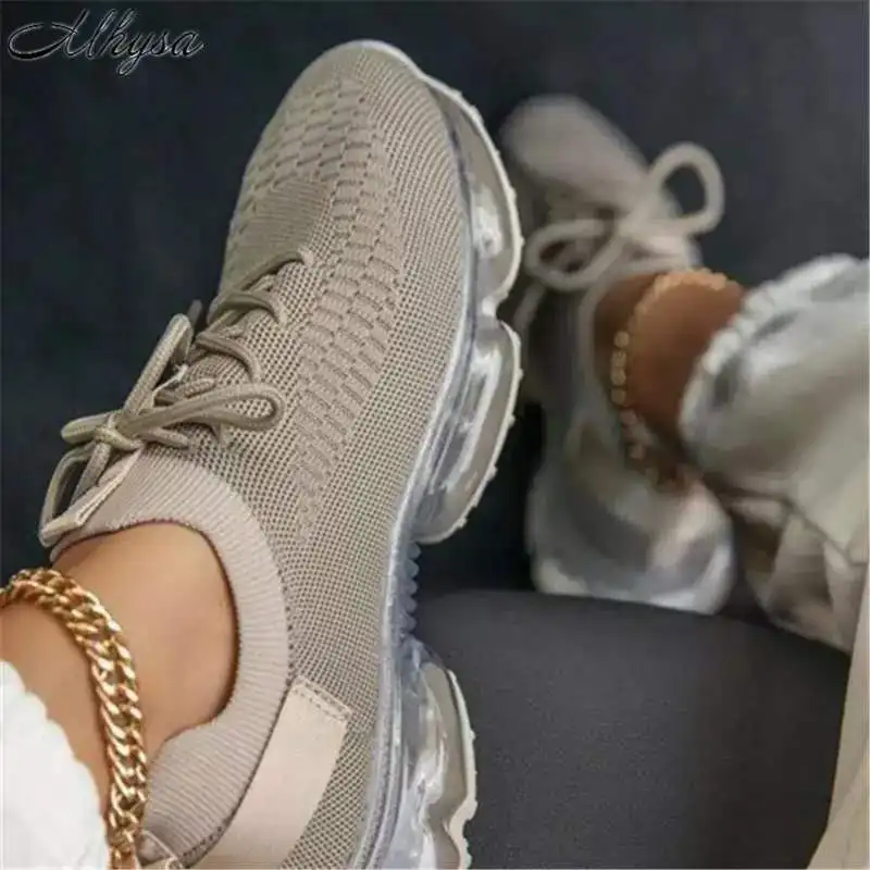 

35-43 Women's Breathable Flying Knit Casual Shoes