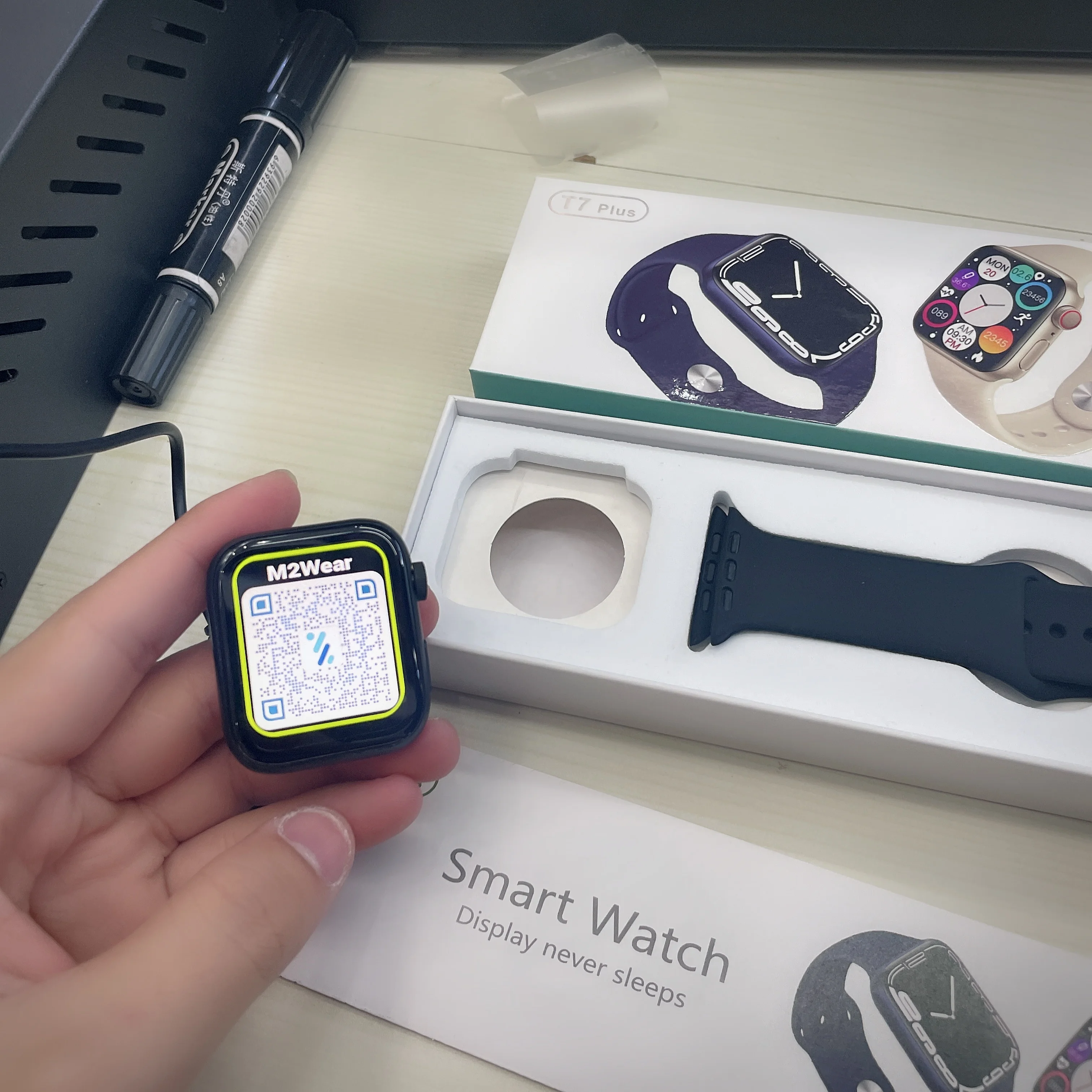 

2022 T7PLUS smart watch New electronics wearable devices smartphone touch screen smartwatch