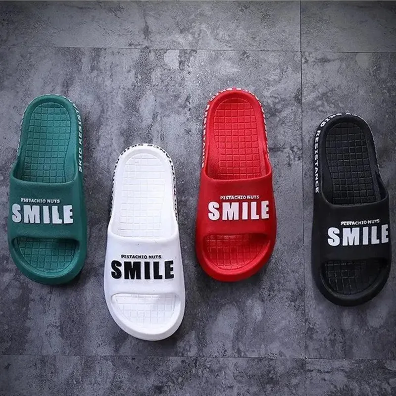 

2022 Popular Designer Fashion Outdoor Beach Slippers Men Home House Footwear Flat Open Shoes Slides Sandals For Boys, 3 colors