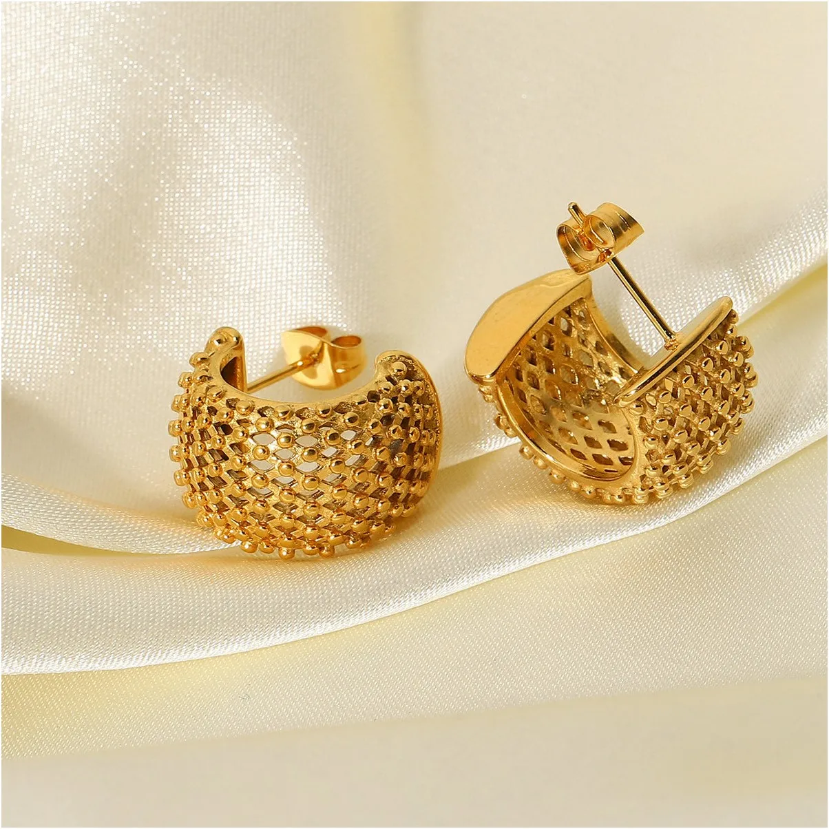 

Non Tarnish 18K Gold Plated Stainless Steel Statement Stud Earring