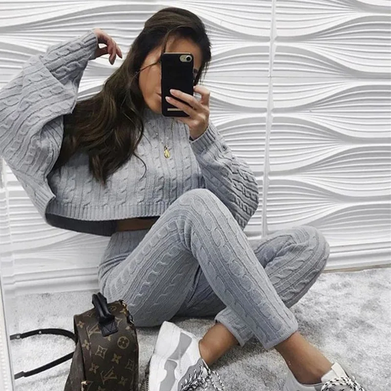 

Autumn/winter European and American women's dress round neck long sleeve trousers solid color two piece suit woman, Shown