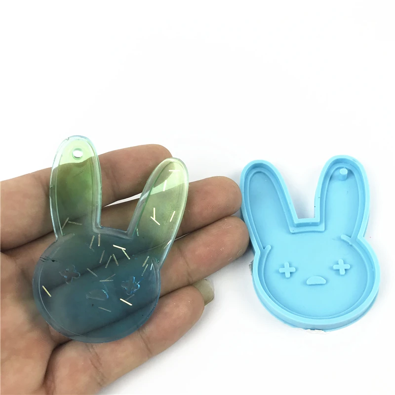 

5210 Easter day rabbit bad bunny silicone keychain mold, Customized