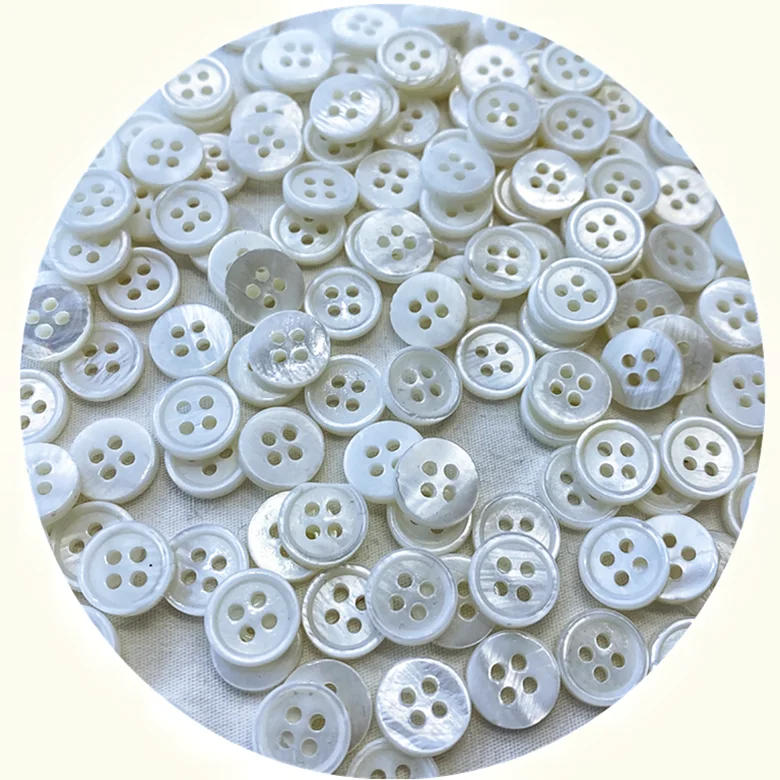

Custom wholesale laser engraved logo 4 hole White River shell button